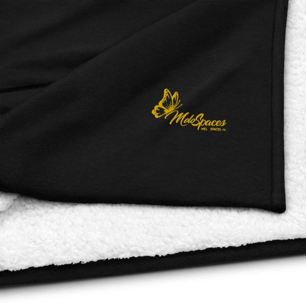 Melo Premium Sherpa Blanket - Image 3